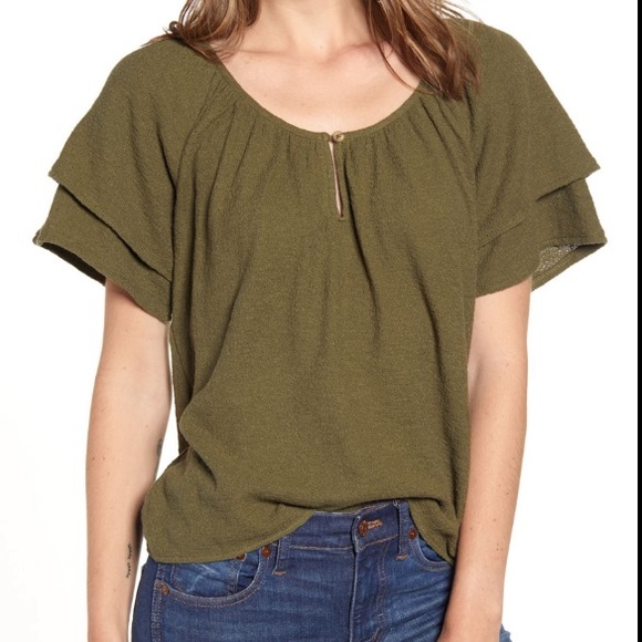 Madewell Tops - Madewell tiered-sleeved top in moss green size S